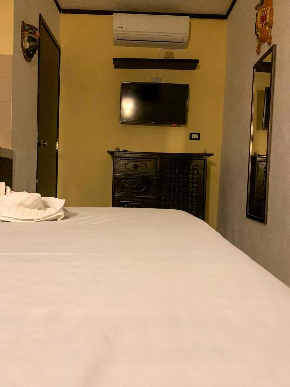 Casa Mar room 1